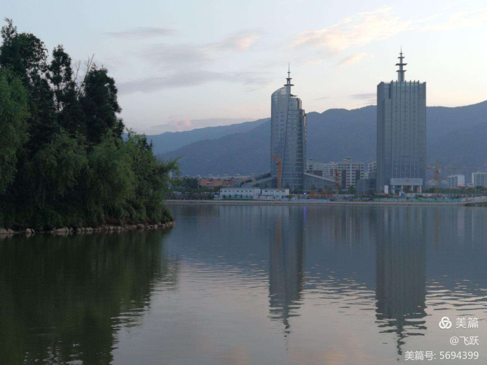 24年玉龙湖景色区