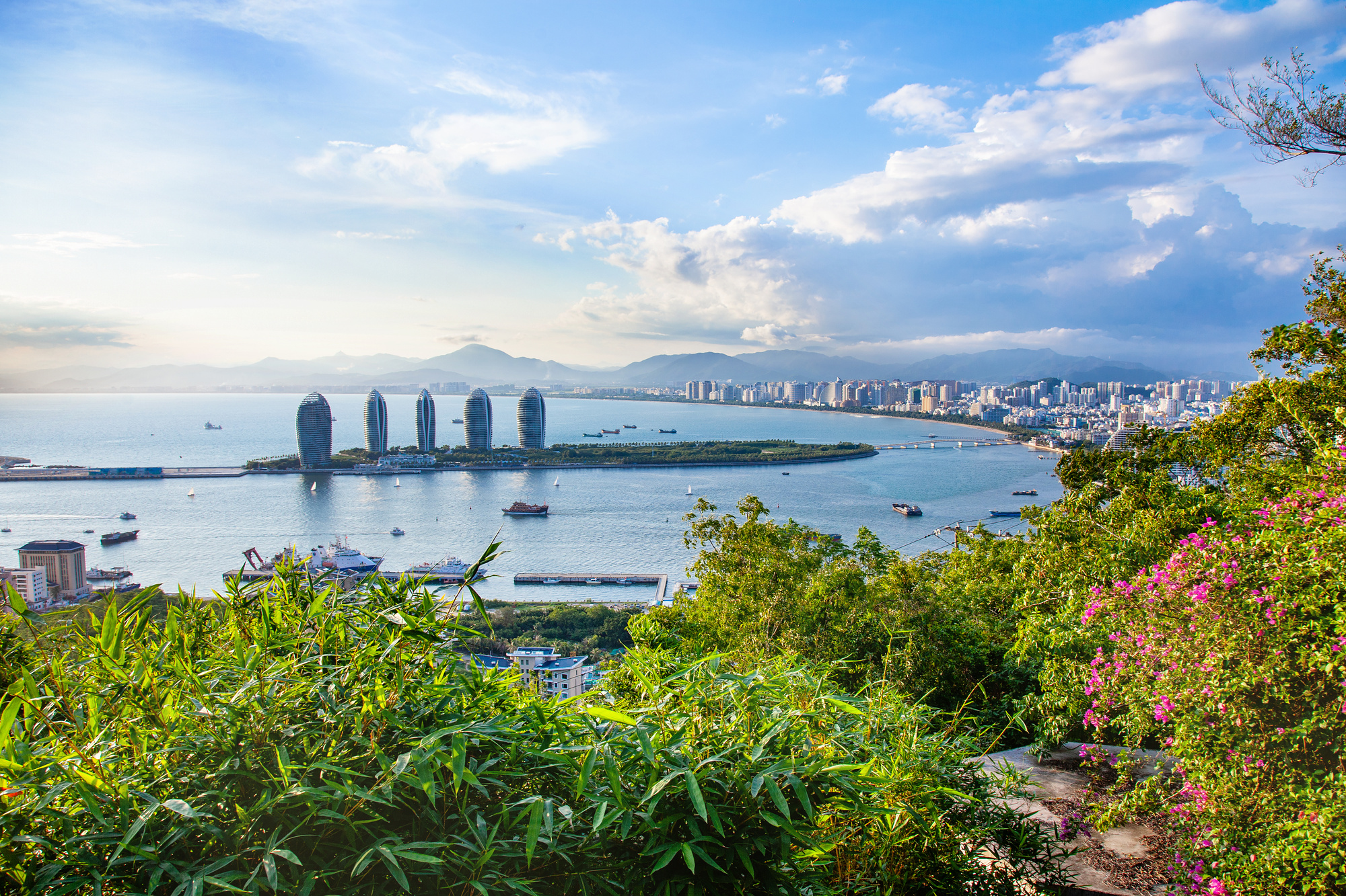 24年怎么去西沙群岛旅游