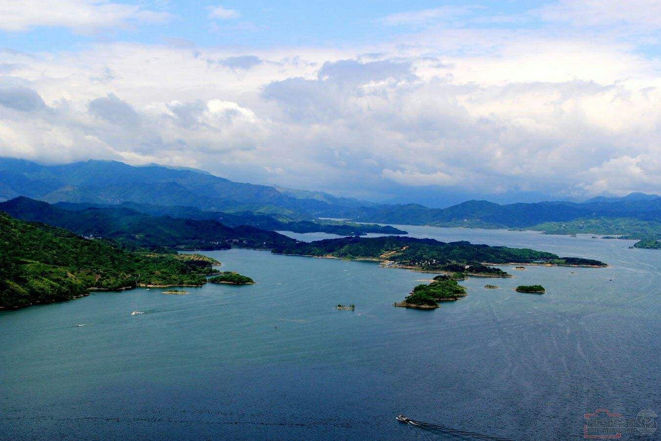 24年太湖花亭湖风光区